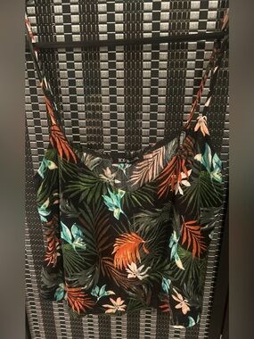Top 10 Tropical Crop Spaghetti Strap Top